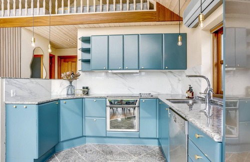 Hejlsminde Strand House | Amazing home in Hejls with kitchen