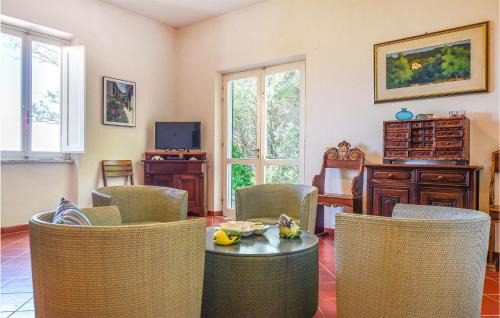 San Piero in Campo House | Amazing Home In San Piero In Campo