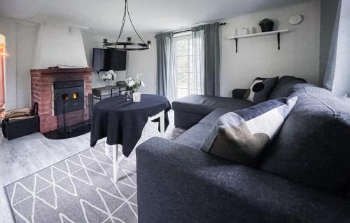 Kinnahult House | Amazing Home In Kinnahult With Wifi
