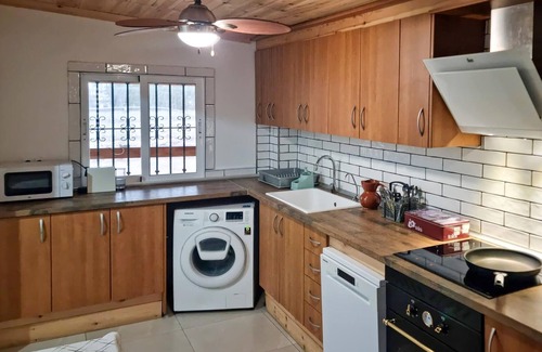 Macastre House | Amazing home in Macastre with sauna