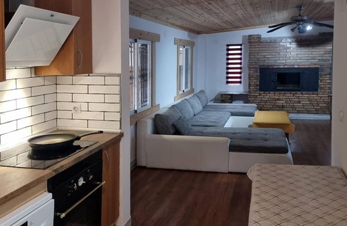 Macastre House | Amazing home in Macastre with sauna