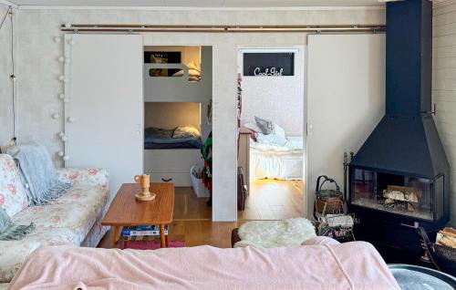 Motala House | Amazing Home In Motala With Wifi