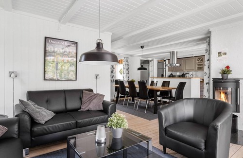 Sønderstrand House | Amazing home in Rømø with kitchen