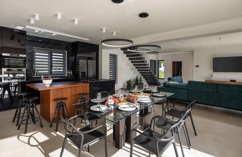 Sinj House | Amazing home in Radosic