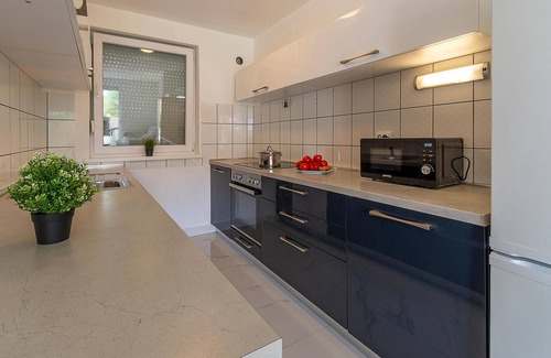 Rosini House | Amazing home in Rosini with WiFi