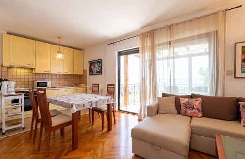 Rtina House | Amazing home in Rtina