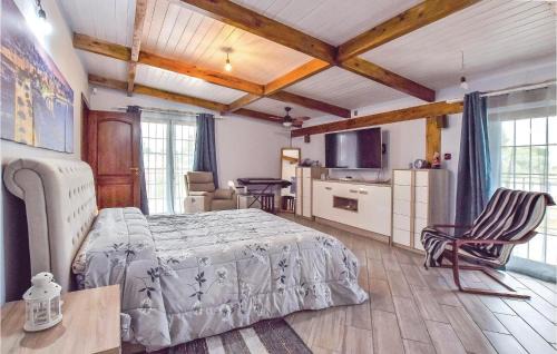 Mondragone House | Amazing Home In Torre Di Pescopaganoce