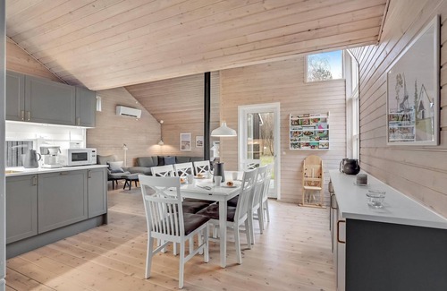 Bøtø By House | Amazing home in Væggerløse with sauna