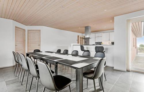 Vesløs House | Amazing Home In Vesløs With Wifi