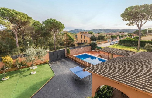 La Goba House | Amazing home in Vidreres with WiFi, Outdoor swimming pool and Swimming pool