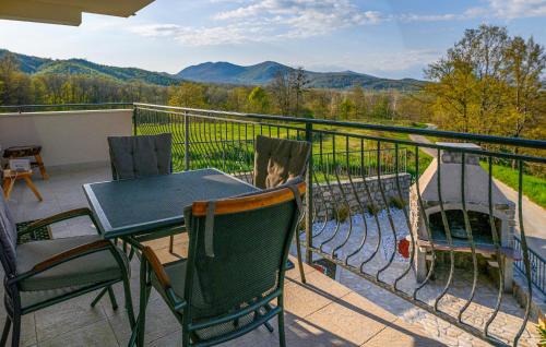 Vrlika House | Amazing Home In Vrlika With Wifi