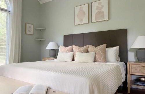 Whitemarsh Island House | Amazing Home & Modern Airstreams Near Beach & City Sleeps 22!