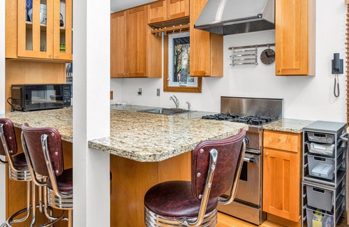Cedar-Isles-Dean House | Amazing home near downtown, MOA and Airport!