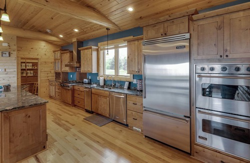 Aitkin House | Amazing Home With Beach, Dock, Water nToys, Firepit, Close to Aiktin & Cuyuna