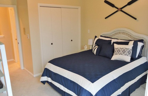 Pottsboro House | AMAZING LAKE VIEW - WATER POND FRONT - GOLF - SWIMMING - SPACIOUS LAKE HOUSE 1