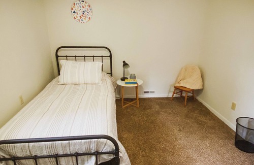 Walker House | Amazing Lake Views, 5 min walk to downtown Walker