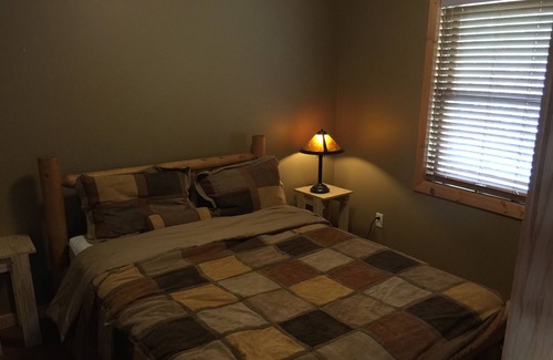 St Croix Falls Cabin | Amazing Location, Great Fishing! Beautiful, clean lake. Close to Trollhaugen Ski