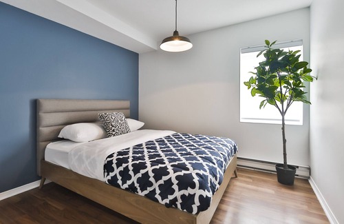 Cote-Saint-Paul Condo | Amazing Location and large space - 4 Bdrs MTL - Modern look perfect for families