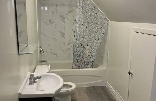 Newtonbrook House | Amazing location!