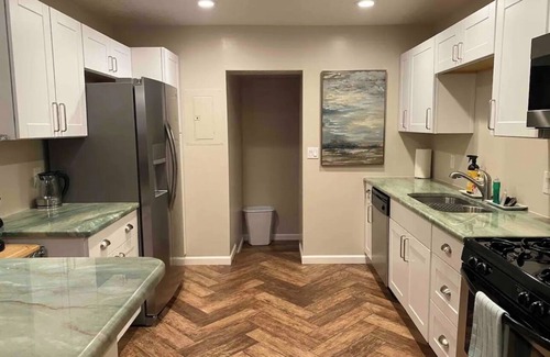 Southeast Heights House | Amazing location near the Airport, Nobhill, great restaurants, breweries & more