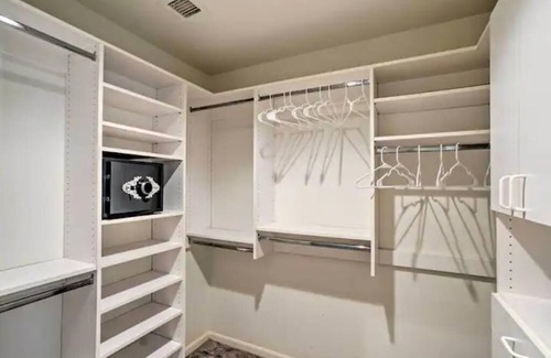 Ironwood House | Amazing luxury home on golf course, beautiful water view, private heated pool!