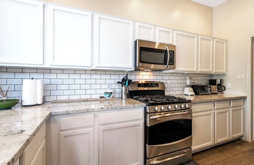 McDowell Mountain Ranch House | Amazing Mountain Views Townhome, Views from Every Room, Balcony and Patio