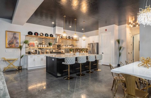 Hurricane House | Amazing New Home with Trailer Parking, large pool and spa. Even has a mini golf area!