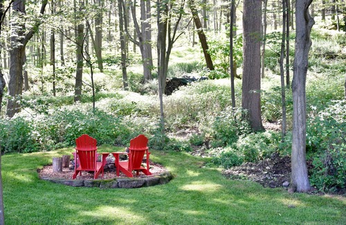 Grimsby House | Amazing Niagara Wine Country Cottage 3 Bdrm, 3 bath, Lake/TO Skyline