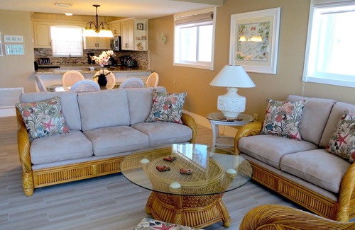 Marathon Condo | Amazing Ocean View Condo on the Beach!