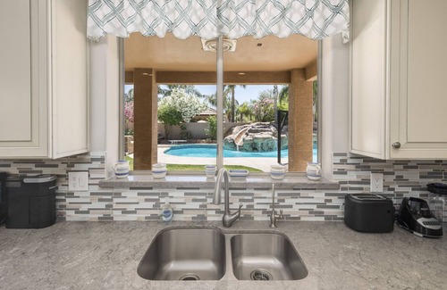 Windmill Ranch House | Amazing pool, arcade game and basktball game loft, pool table, 5 bedrooms