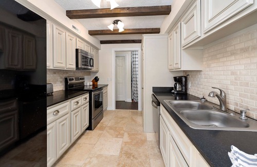 Saint Simons Island Condo | Amazing renovated Condo in Sea Palms. Perfect for golfers! St. Simons Island