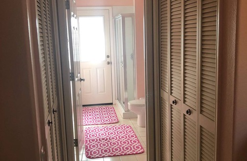 Sarasota Apartment | Amazing Renovated Studio in Sarasota!