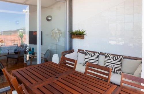 Encarnacao Apartment | Amazing Rooftop Terrace With River And Historic City View 4 Bedrooms 4 bathrooms AC 19th Century Building Chiado
