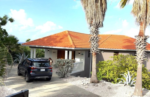 St. Marie Villa | Amazing seaview close to beach