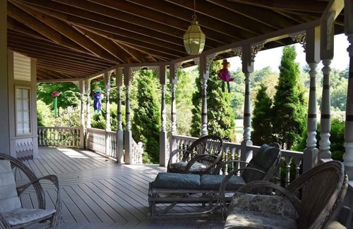 Viola House | Amazing setting along the Kickapoo River on 100 Beautiful Acres!
