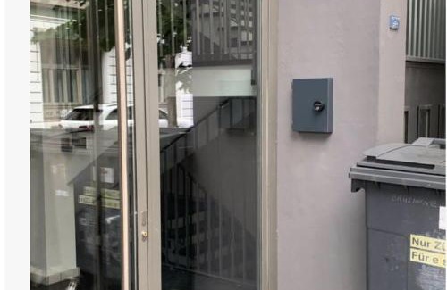 Sihlfeld Apartment | Amazing/sunny 2 bedroom flat in the city center (West 6)