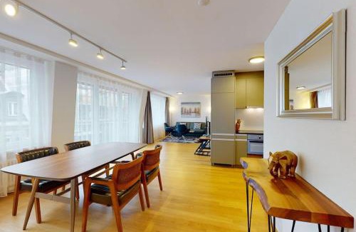 Sihlfeld Apartment | Amazing/sunny 2 bedroom flat in the city center (West 6)