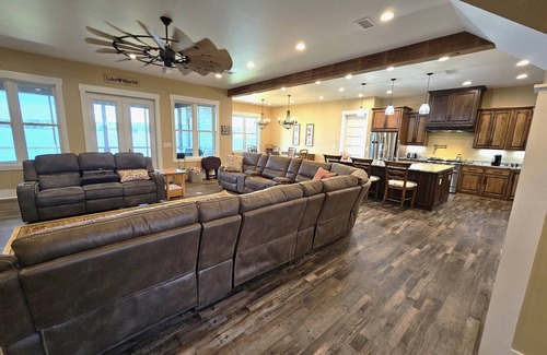 Jacksons' Gap House | Amazing Sunset Views - Handicap Accessible