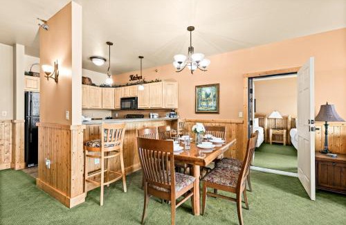 Two Harbors Apartment | Amazing Superior Lake View Condo and Heated Pools