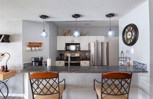 Lakeland Condo | AMAZING TOP FLOOR LAKE VIEWS! UPDATED CONDO, 3 BR/2BA, GREAT LOCATION, 39' SLIP