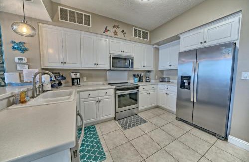 Thomas Drive Apartment | Amazing Tropical Condo with Complimentary Beach Chairs and Umbrellas - Unit 0706