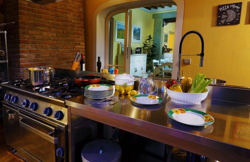 Palaia Villa | Amazing Tuscan Retreat Villa San Gerbero