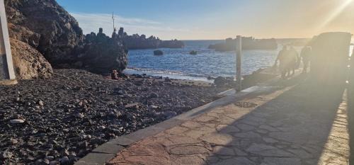 Alcala Apartment | Amazing two rooms in Alcalá next to the beach