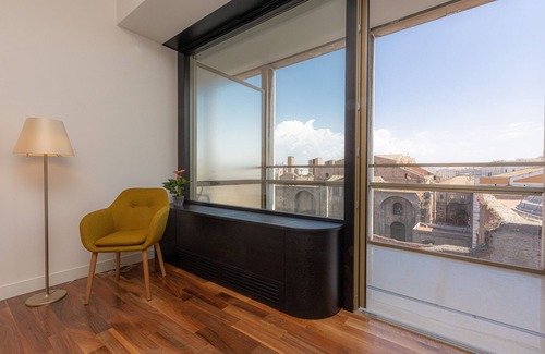 Rione XVIII Castro Pretorio Apartment | Amazing Via Parigi 2 with Balcony