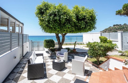 Santa Maria Villa | Amazing View Beach Villa