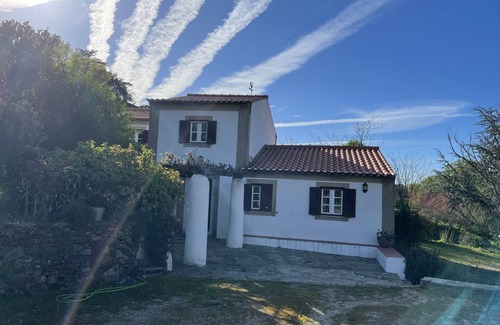 Castelo de Vide Villa | Amazing view to the Castle! Beautiful renewed country house. 5m walk to village.