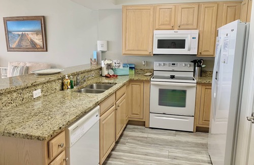 Ono Island Condo | Amazing views! Beautiful 8th floor unit