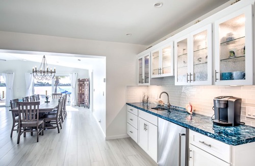 Little Venice House | Amazing Views! Dockage on the open water! Brand New 4 Bedrooms, Cabana Club!