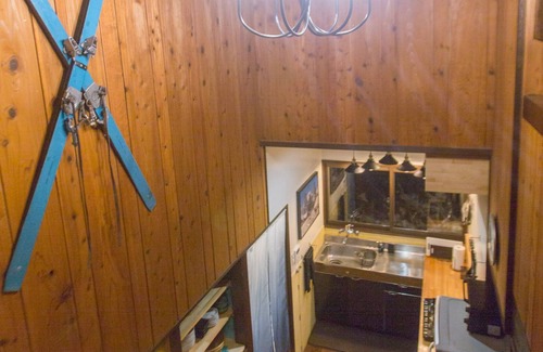 Akakura Onsen Cabin | Amazing Views! Entire home.Sleeps 6 - Wasabi Cabin