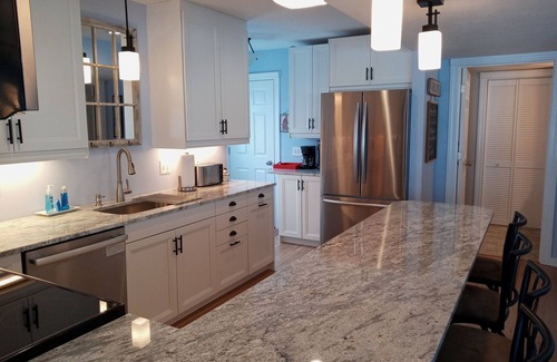 Lake City House | "Amazing Views" in Lake City, MN provides Coastal Charm!